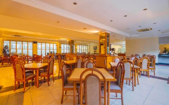 Baltika Hotel by OYO Rooms