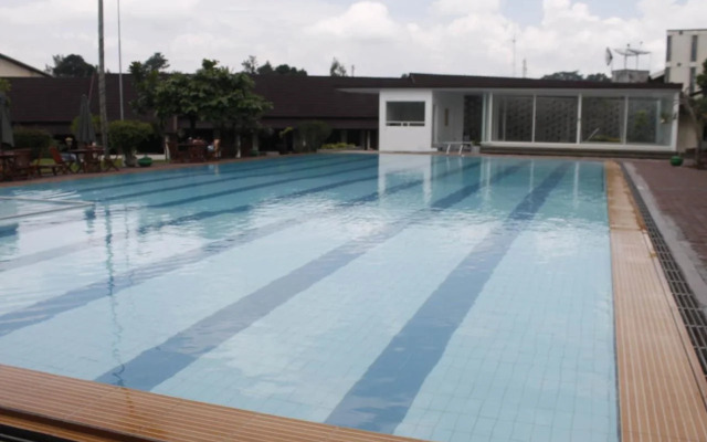 Front One Resort Magelang