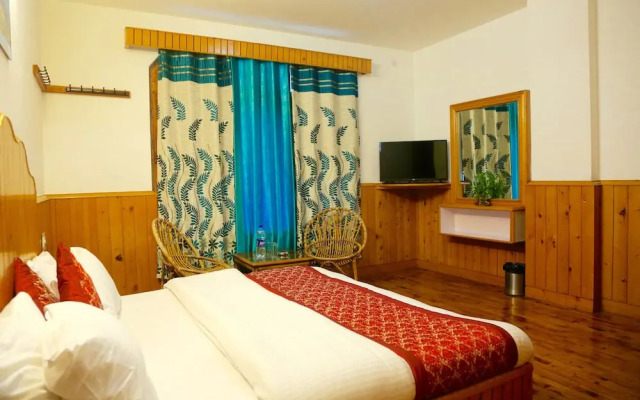 Hotel Rishi Palace