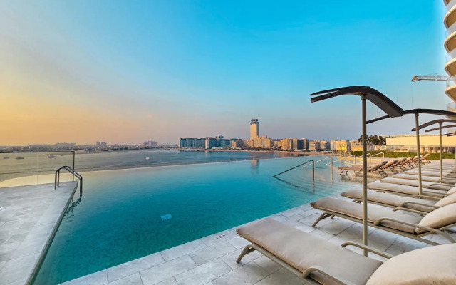 Easygo-luxury Beachfront 1bdr Grand Bleu