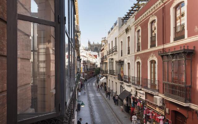 Puerta Catedral Studios