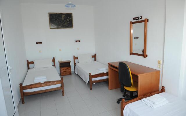 Chrysanthi Studios & Apartments