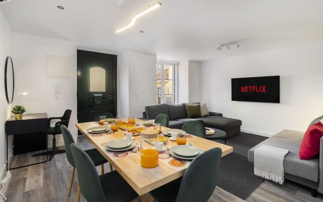 Urban Oasis Premium Location w AC