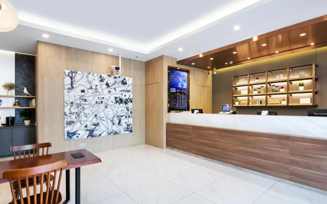 Hanting Premium Hotel Hangzhou Linping Yintai City Metro Station