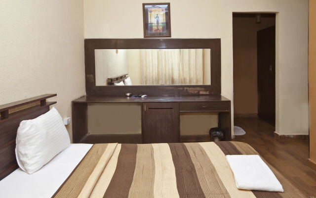 OYO Rooms Cyber Hub DLF