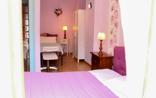 Duca's Guest House