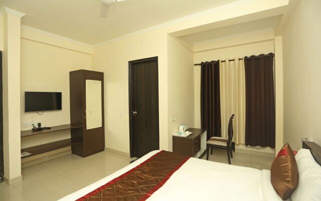 OYO 6540 Tirupati Residency