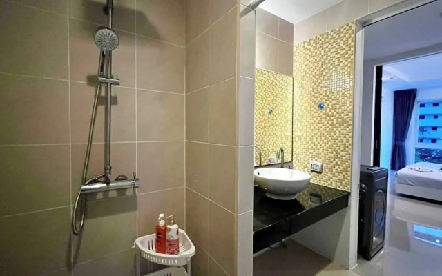 6-32 - Large 1 Bedroom-1bathroom 1 Km Walking To Patong Beach