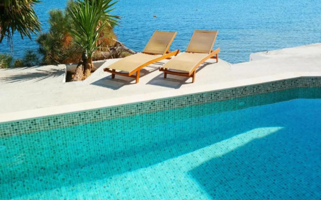 Porto Evia Boutique Hotel