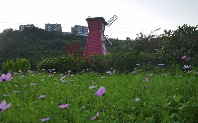 Chongqing Baihua Valley Eco Resort