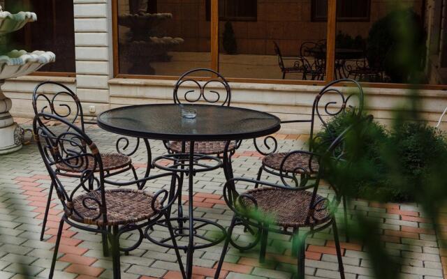 Славянская