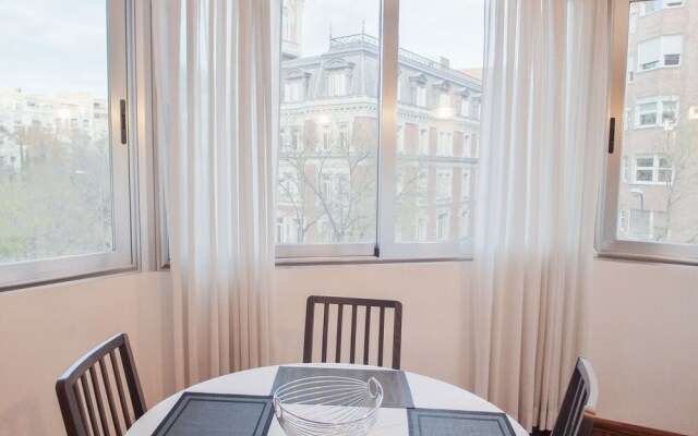 DFlat Escultor Madrid 204 Apartments