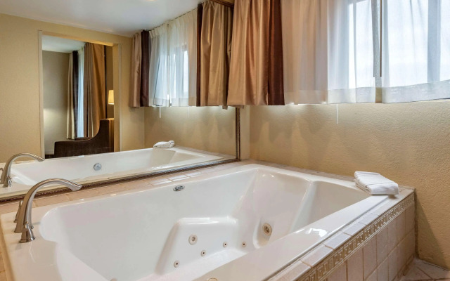 Comfort Inn Madison near Clifty Falls