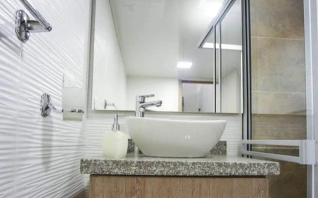 302-LINDO APARTAESTUDIO DUPLEX EN GRanada