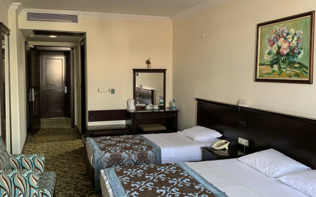 Omur Hotel