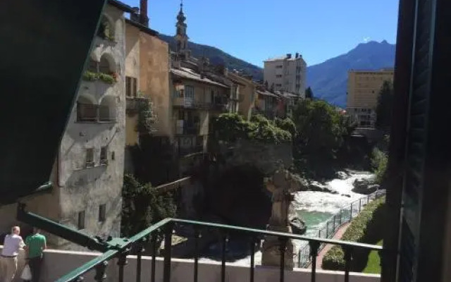 Joseph Apartments Luxury Label