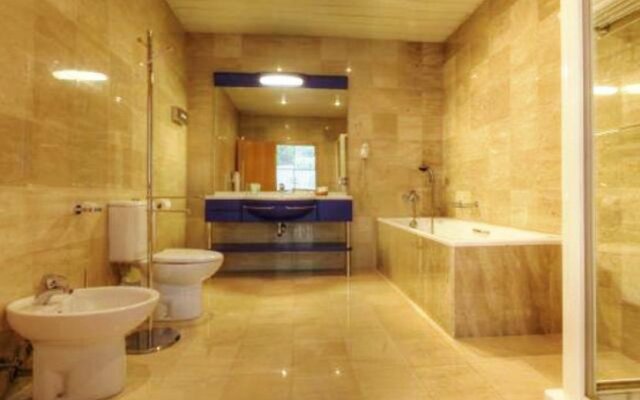 Tavria Hotel