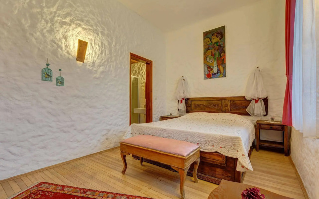 Lale Lodge Hotel