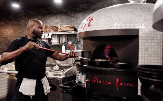 Hotel Manteo, Trademark Collection by Wyndham