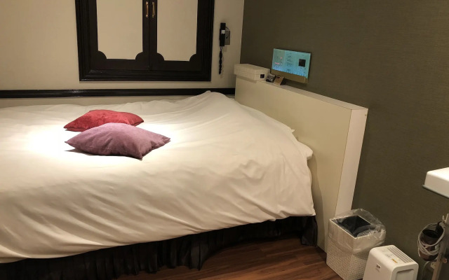 Hotel U