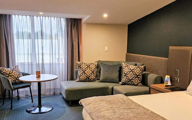 Distinction Luxmore Hotel