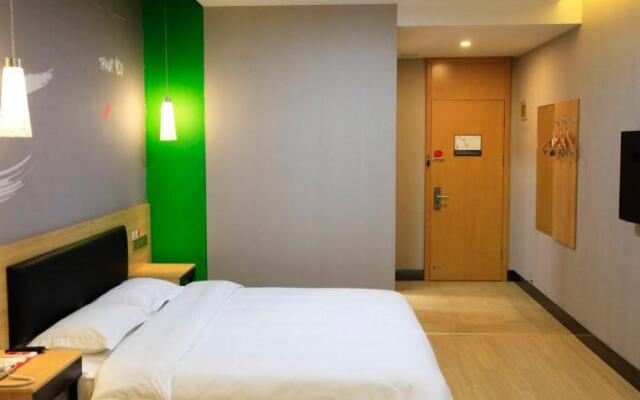 Jun Hotel Henan Luoyang Longmen Shiku Baolong City Square