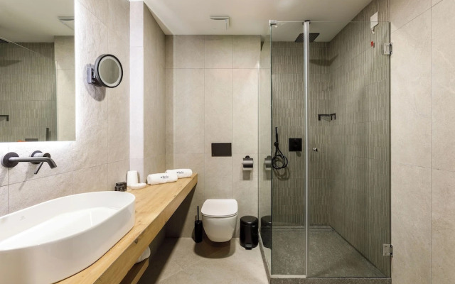 Blue Star Luxury Hotel