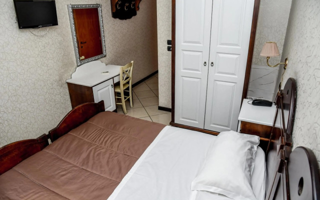 Business Hotel