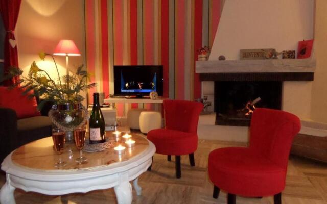 Gîte Cravant-les-Côteaux, 6 pièces, 10 personnes - FR-1-381-395