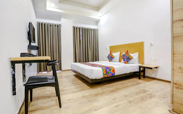 FabHotel F9 Rohini Sector 23