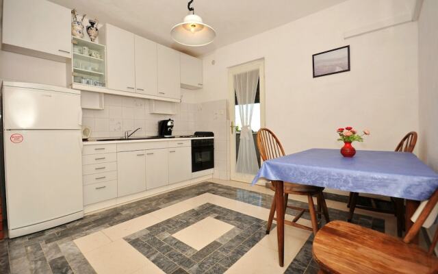 Apartments And Rooms Anka