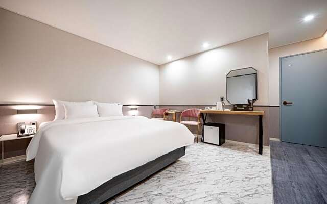 No.25 Hotel