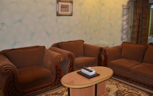 Amasi for Hotel Suite1
