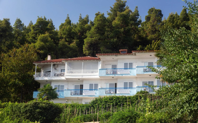 Roditsa Patritsia Apartments