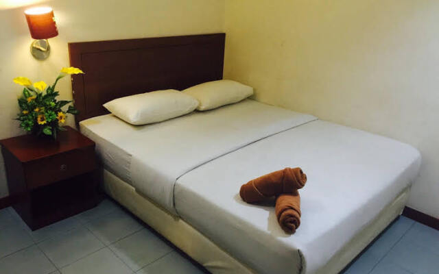 Rose Cottage Hotel Taman Daya