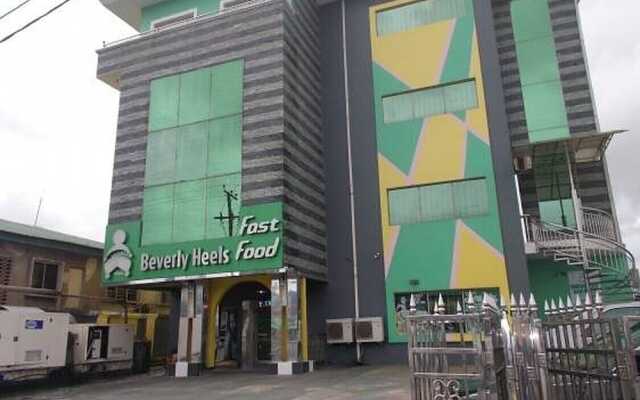 Beverly Heels Hotel