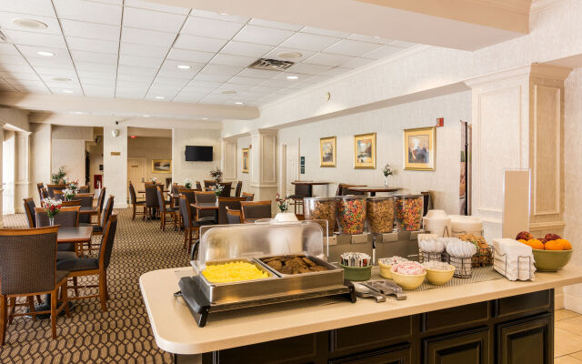 Quality Inn Near Joint Base Andrews - Washington Area