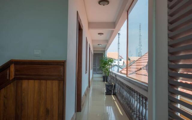 Kings Luxury Hotel