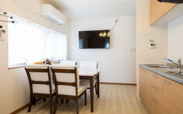 323Nanba-Near the station