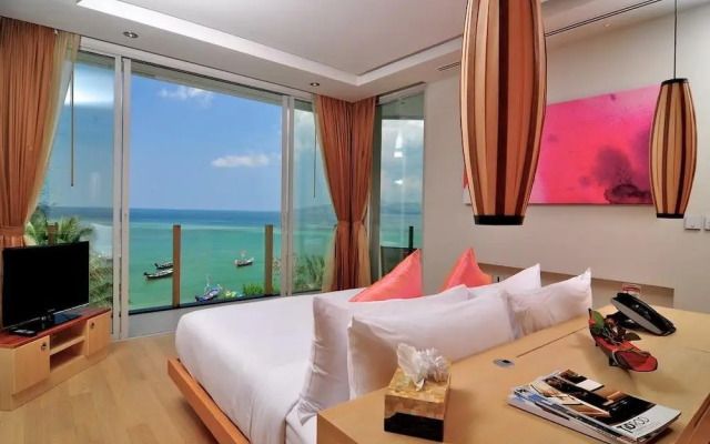 Beachfront Phuket Seaview Suites