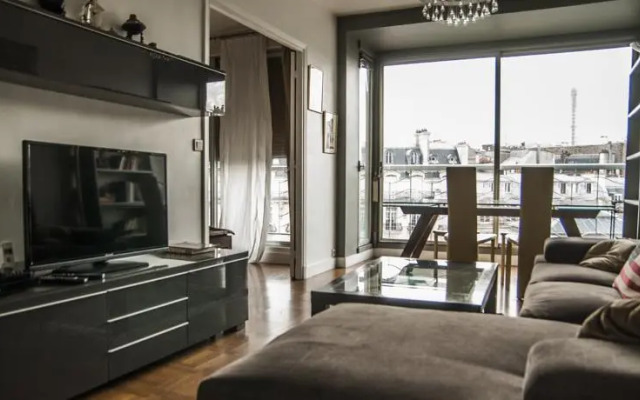 Into Paris Victor Hugo