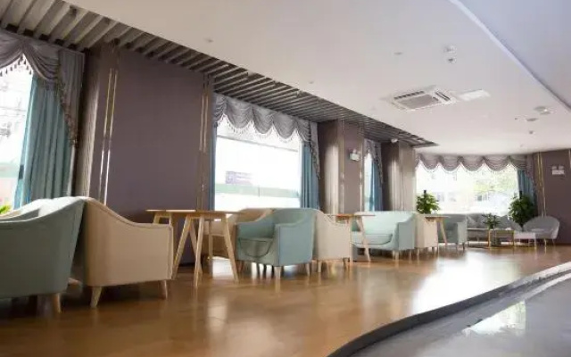 Shan Yue Holiday Hotel