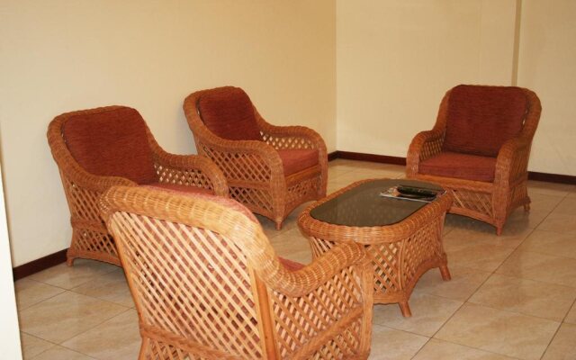Arcton Apartments