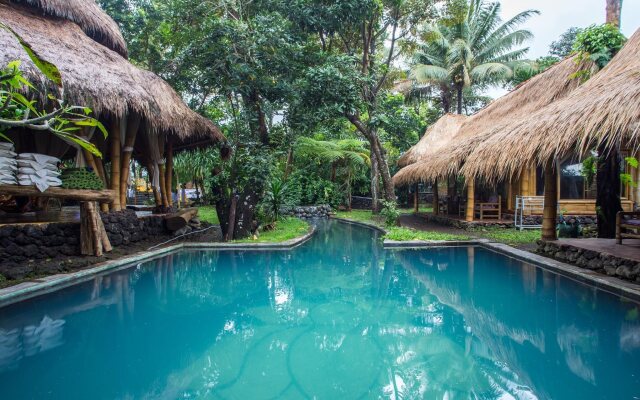 Omunity Bali