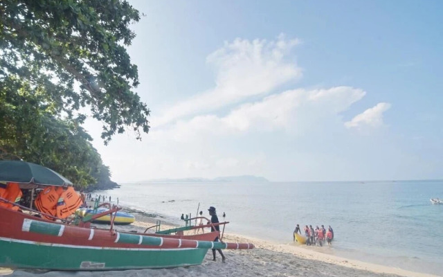 OYO 91246 Pulisan Ekowisata Homestay Near Wisata Pantai Desa Pulisan (Pulisan Beach Tour)