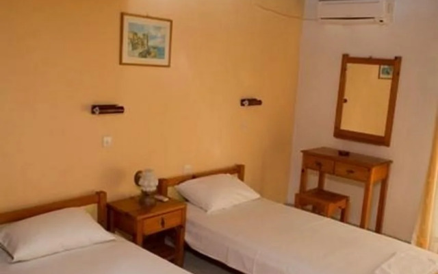Dinas Studios & Apts