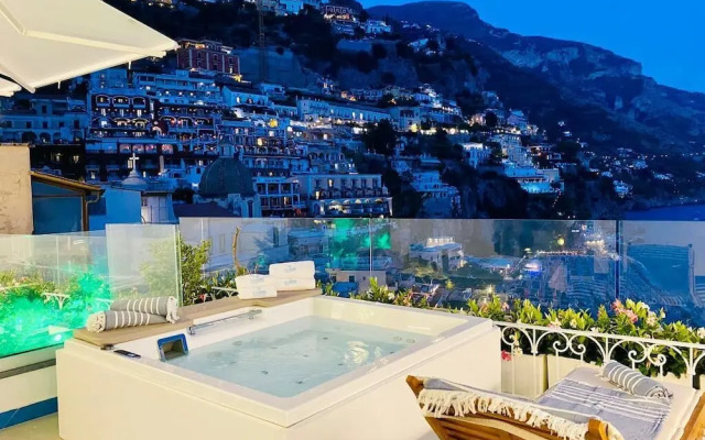 Villa Diamond Luxury Suites