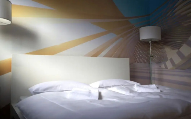 The Room 44
