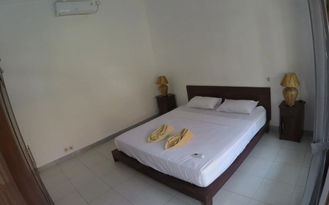 Gili Smile Bungalows