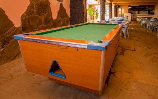 Slopes Villa Hotel